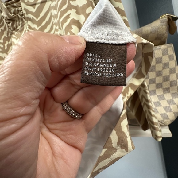 J.McLaughlin Catalina Cloth Ruffle Top (Animal Print) - Size M - Picture 5 of 6